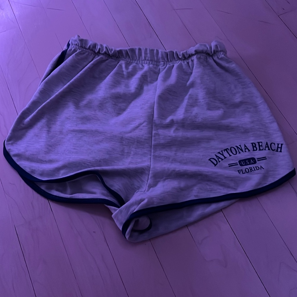 Beachy sporty short shorts